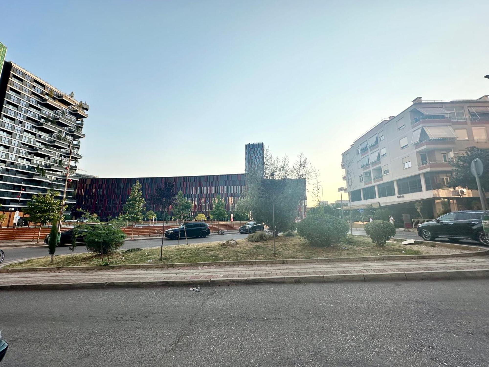 Kk Apartment Air Albania-Centrally Located Тирана Екстериор снимка