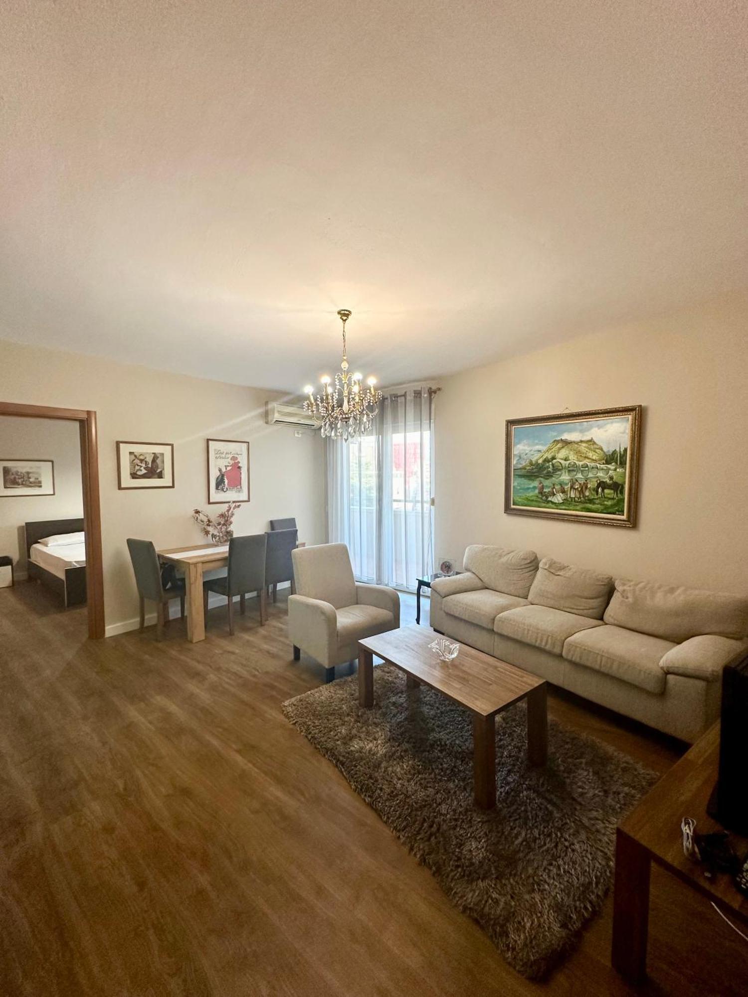 Kk Apartment Air Albania-Centrally Located Тирана Екстериор снимка